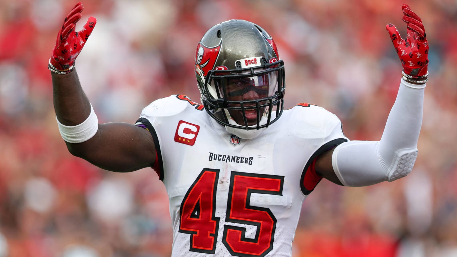 Buccaneers expect LB Devin White to attend minicamp