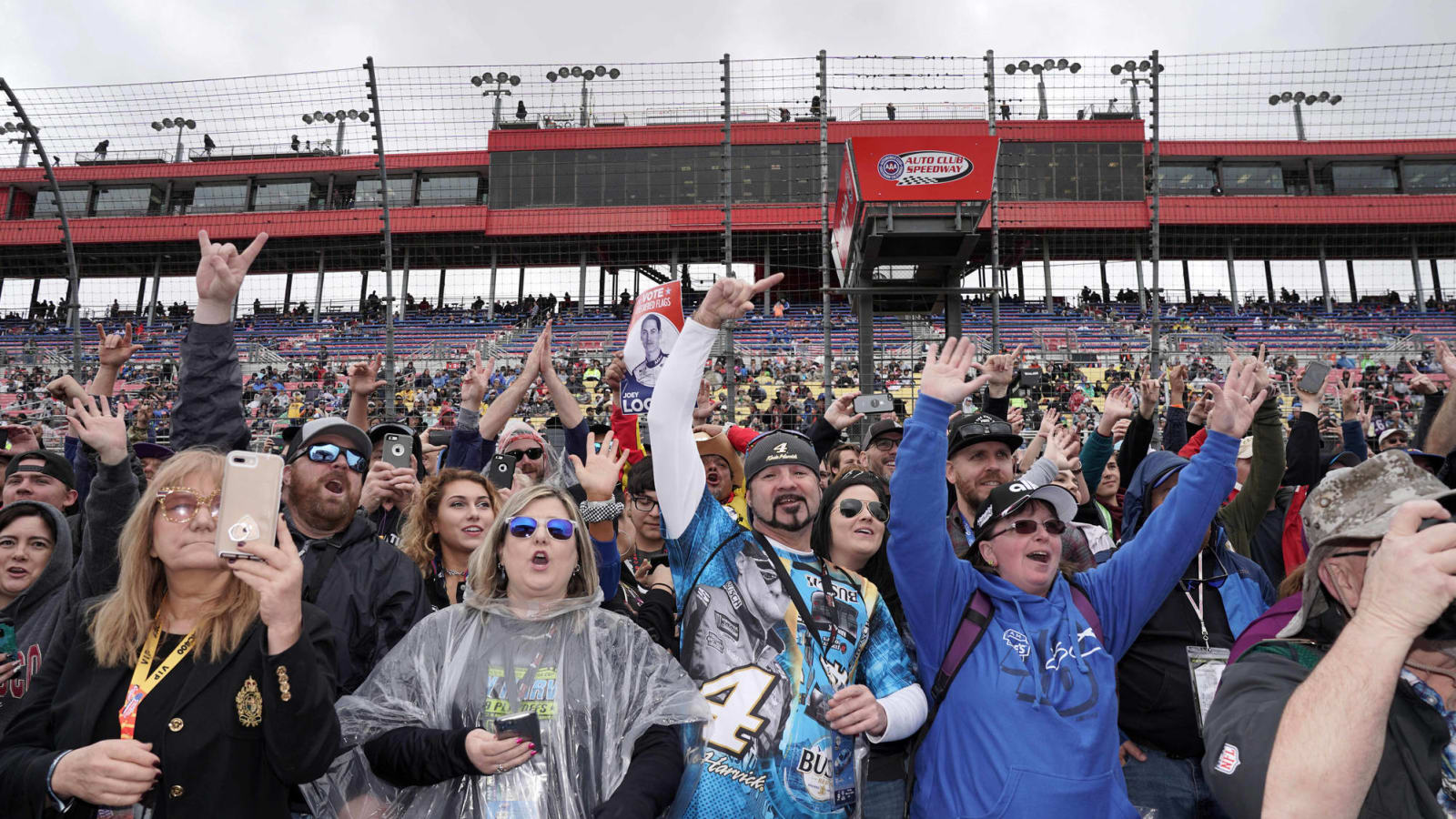 NASCAR to allow fans at Homestead, Talladega