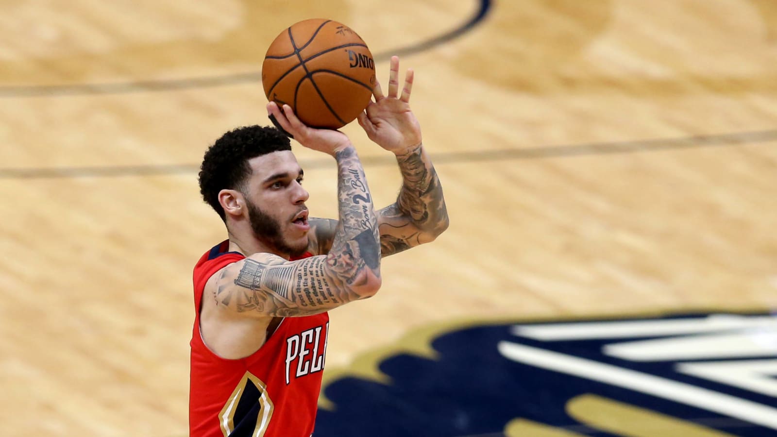 Clippers actively exploring trade routes for Pelicans Lonzo Ball