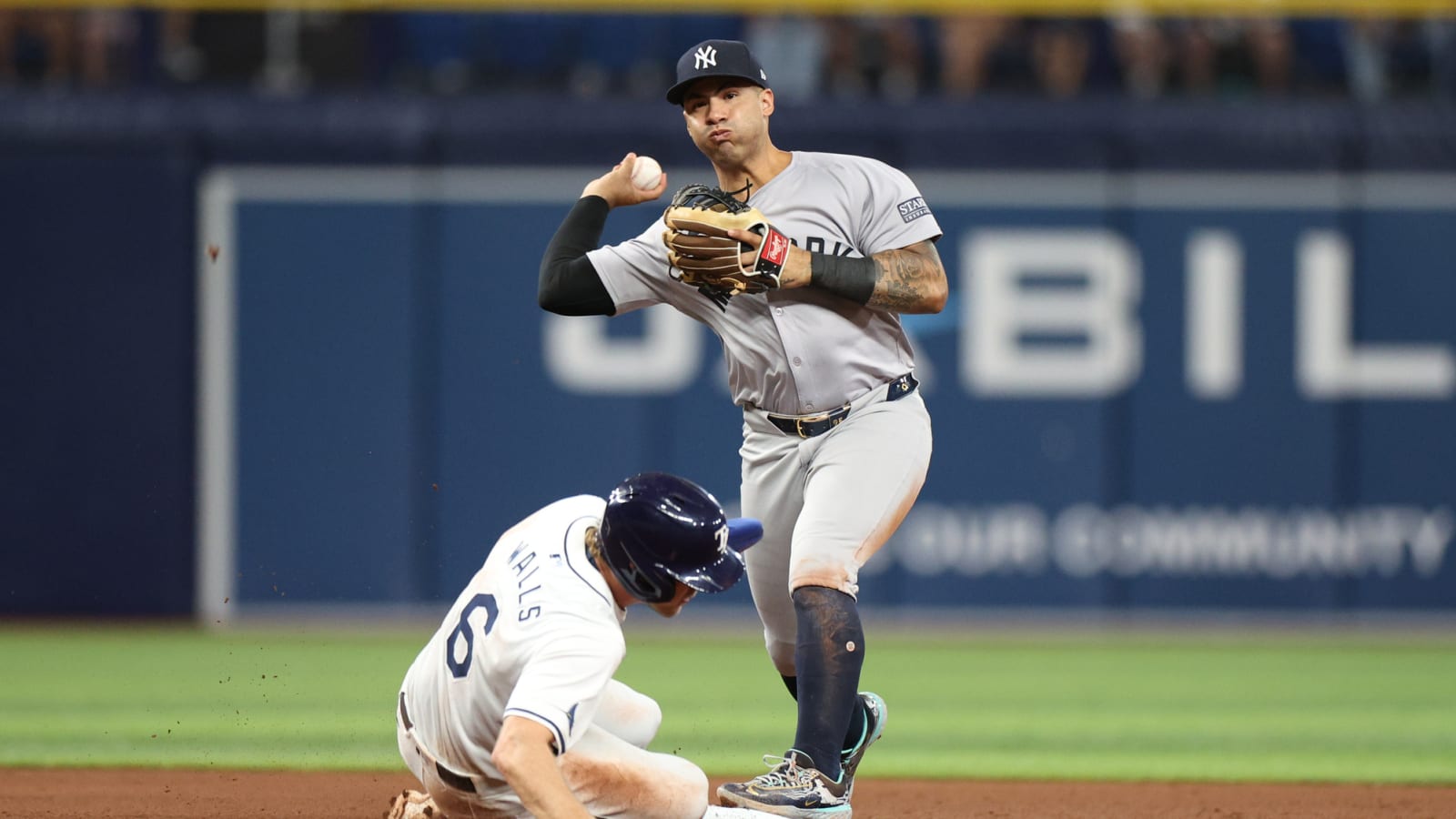 Yankees manager discusses infielder's opposition to switch