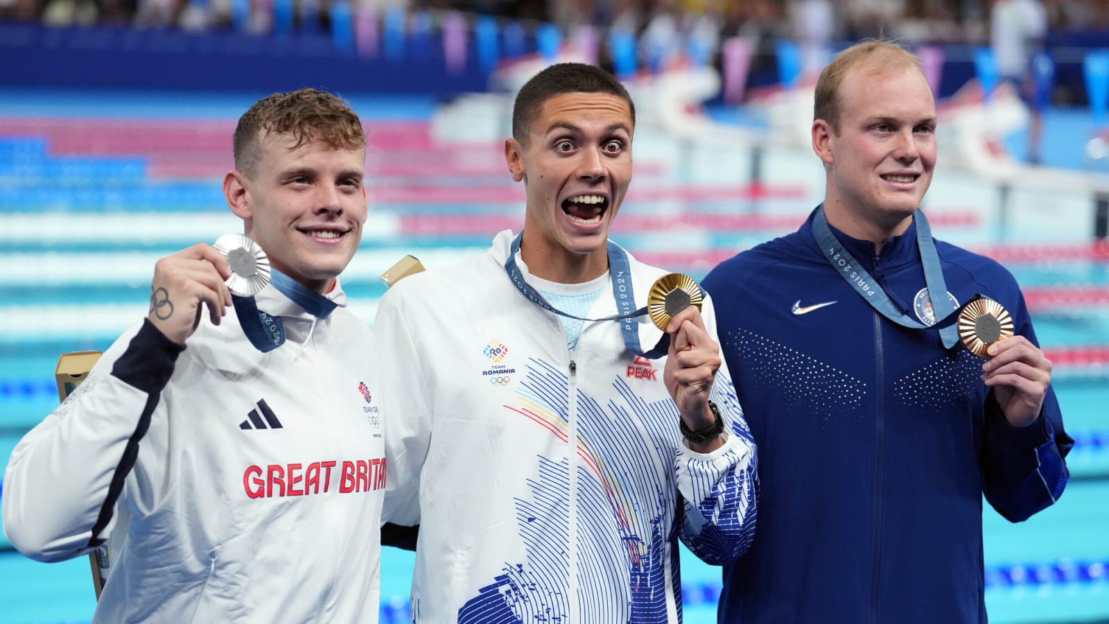 Multiple history-making moments on Olympics Day 3 in the pool
