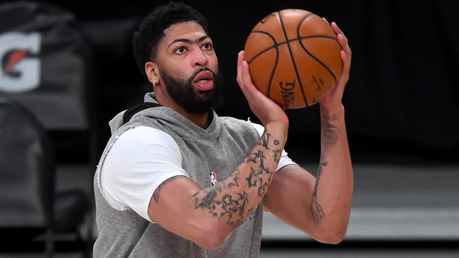 Anthony Davis says he felt 'ripping' when he hurt calf