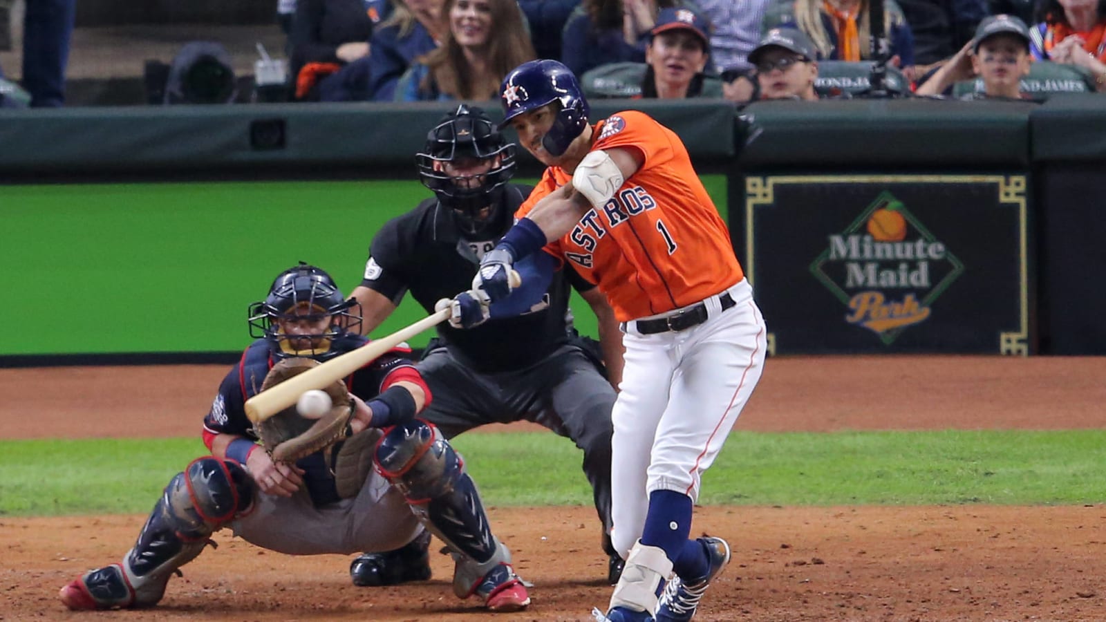 Umpire Jim Wolf badly misses strikeout call on Carlos Correa