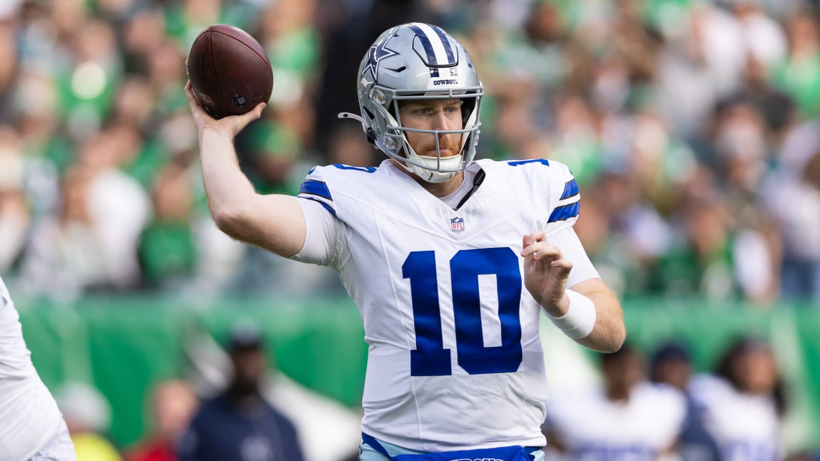 Ravens Move on Lamar Backup &#39;Bus-Driver&#39; QB Leaves Cowboys Stunned