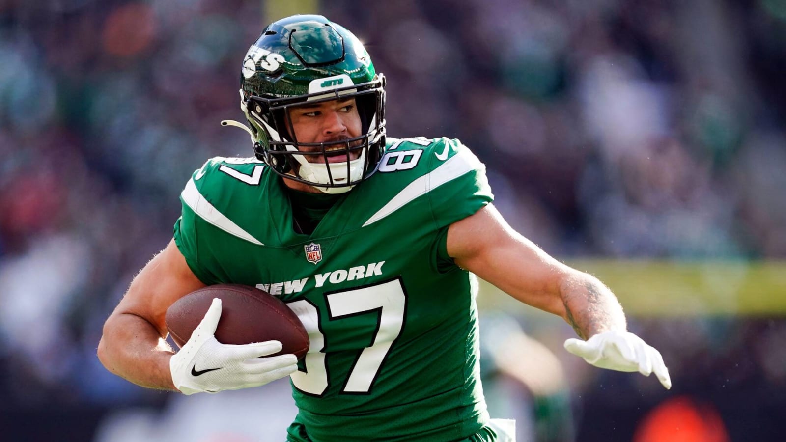 Jets place veteran TE on IR