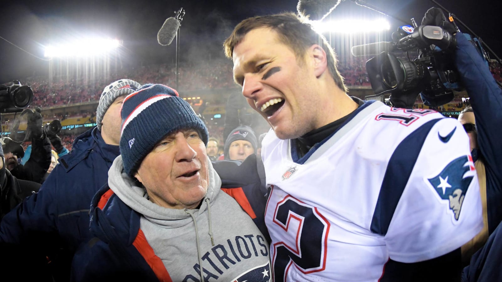 Belichick thinks Brady can play until age 50