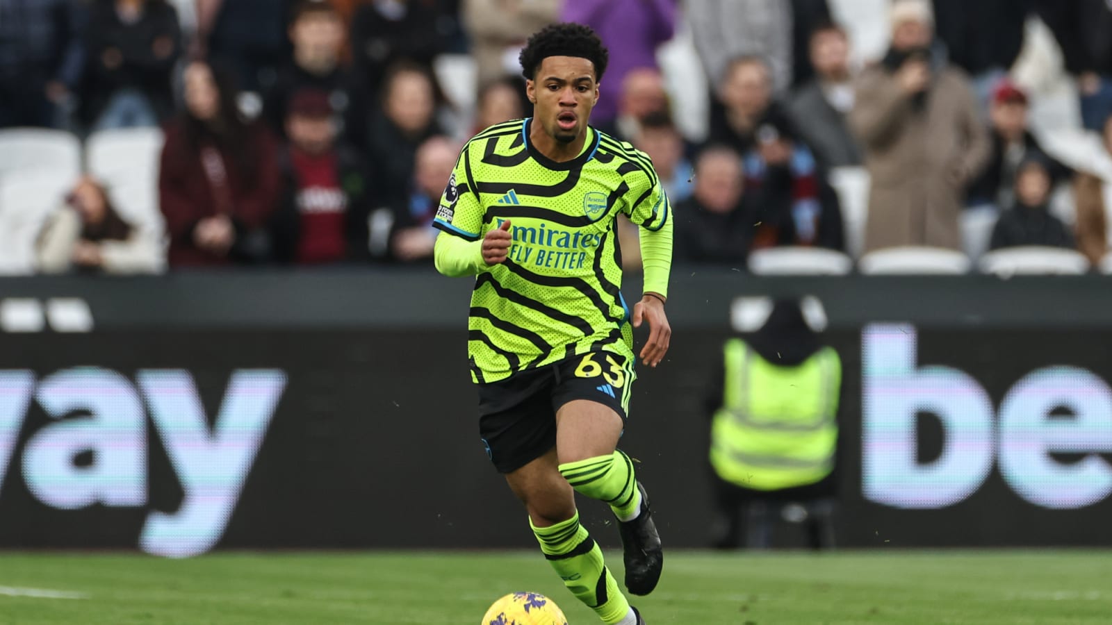 Arsenal fans must stop hyping Nwaneri – He won’t be thrown to the lions at Tottenham