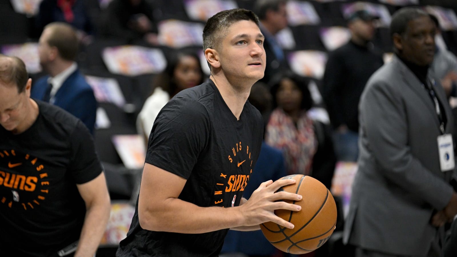 Suns getting big reinforcements against Bucks who are without an All-Star