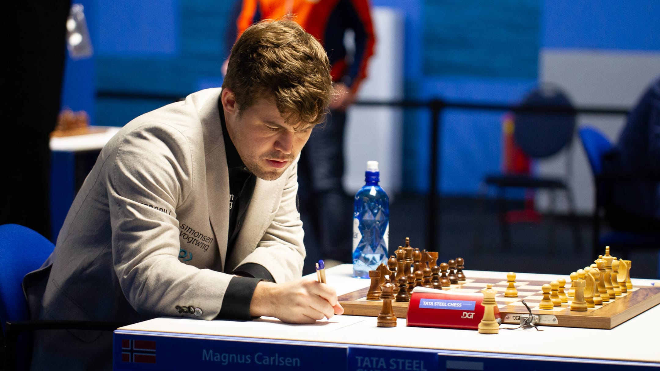 5-time world chess champion Magnus Carlsen says he will not defend