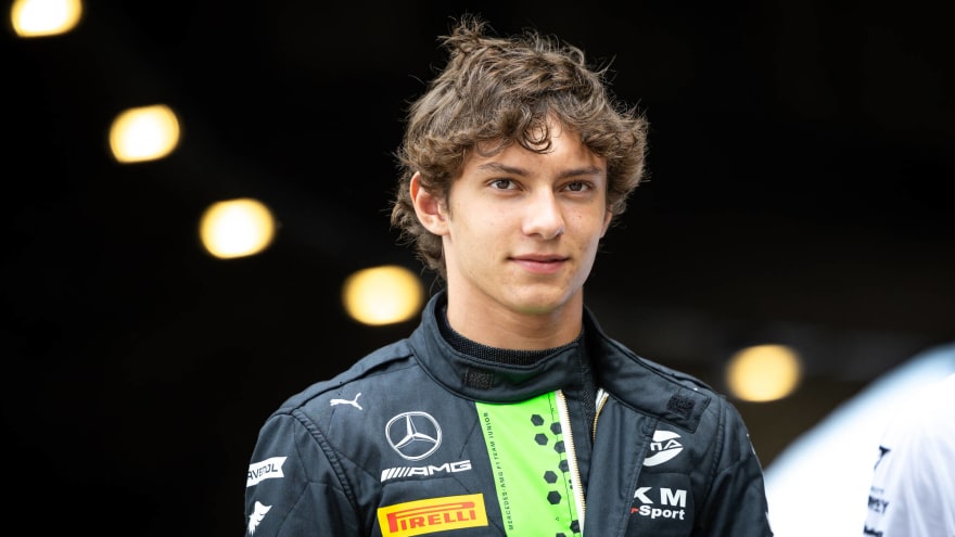 Teenage candidate to replace Lewis Hamilton praised