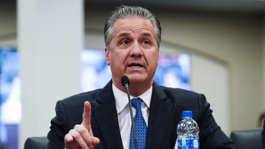 Former Arkansas Coach Makes Bold John Calipari Prediction