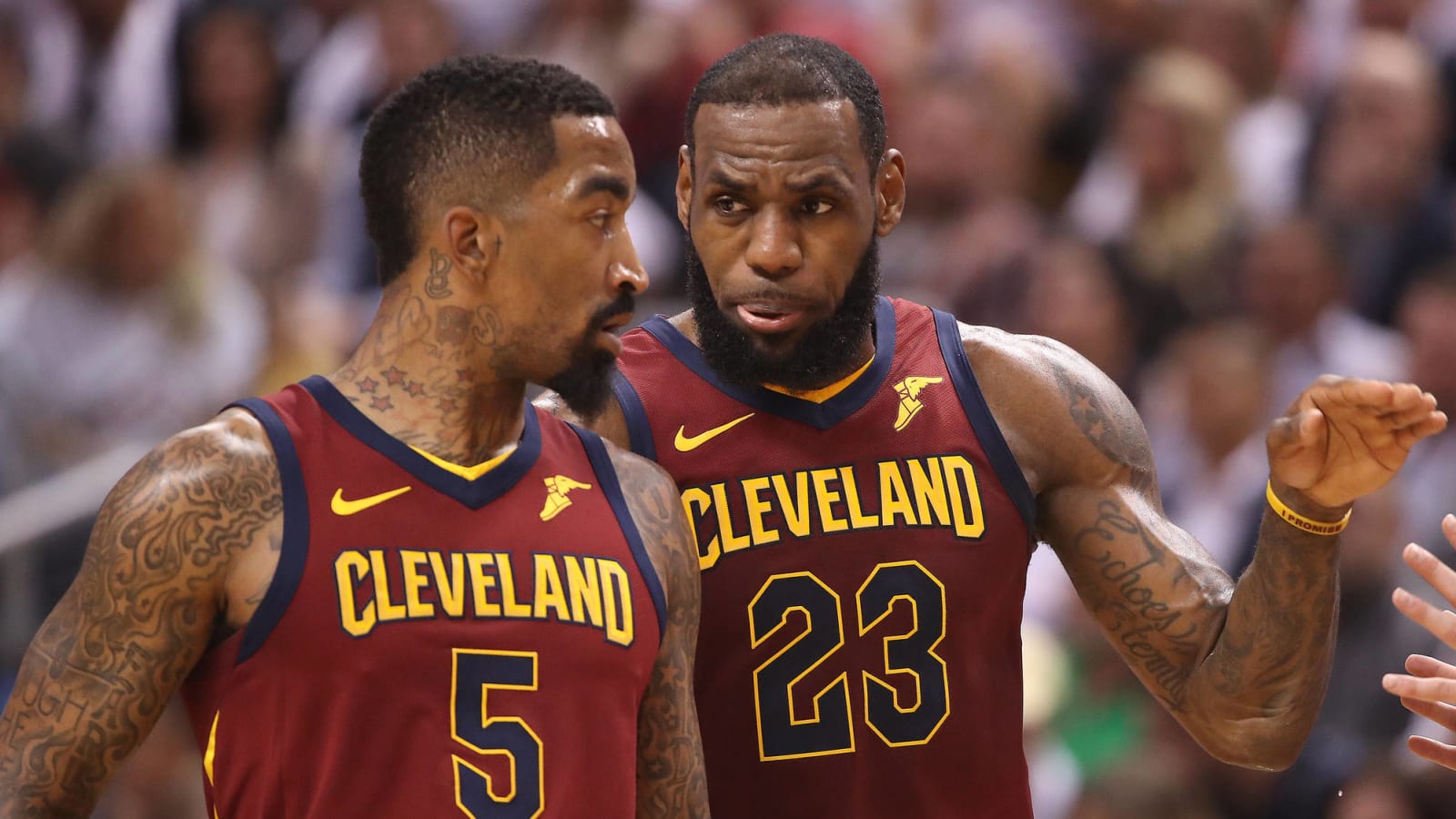 Video: LeBron James Disgusted With J.R. Smith After Botched Defensive  Assignment - Lakers Daily