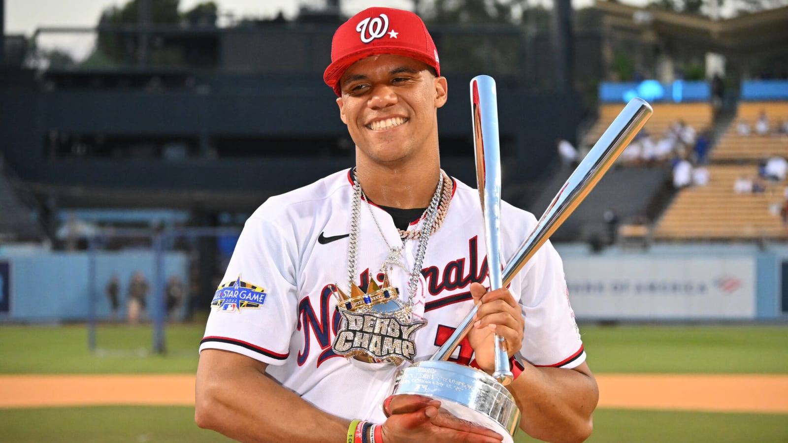 Juan Soto says goodbye to the Nationals