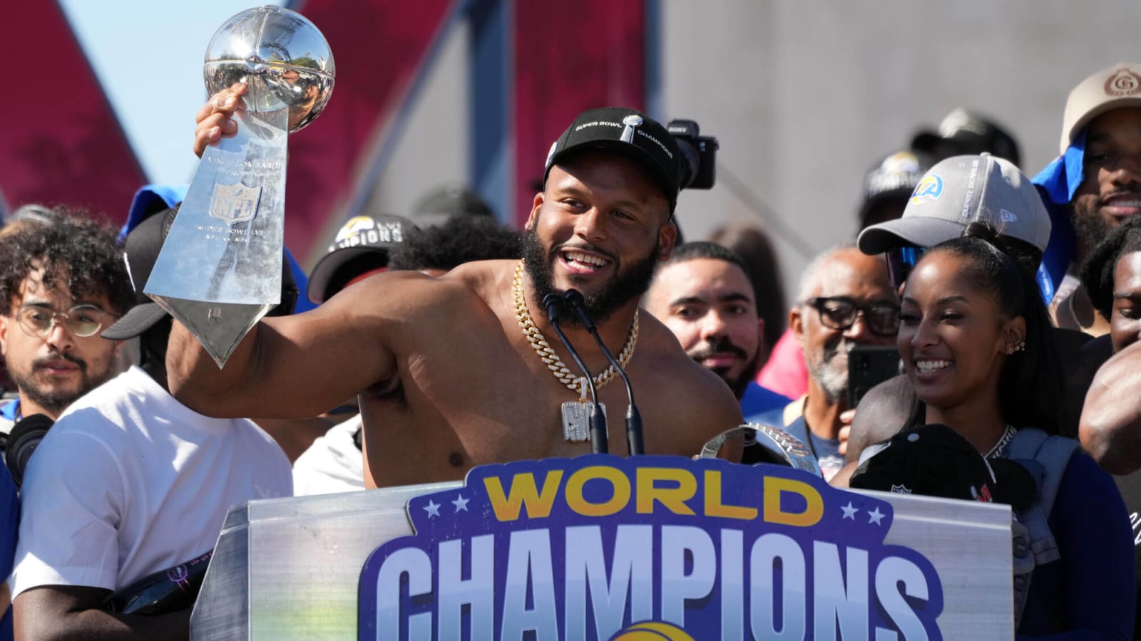 Aaron Donald: 'If we bring everybody back, I’m back'