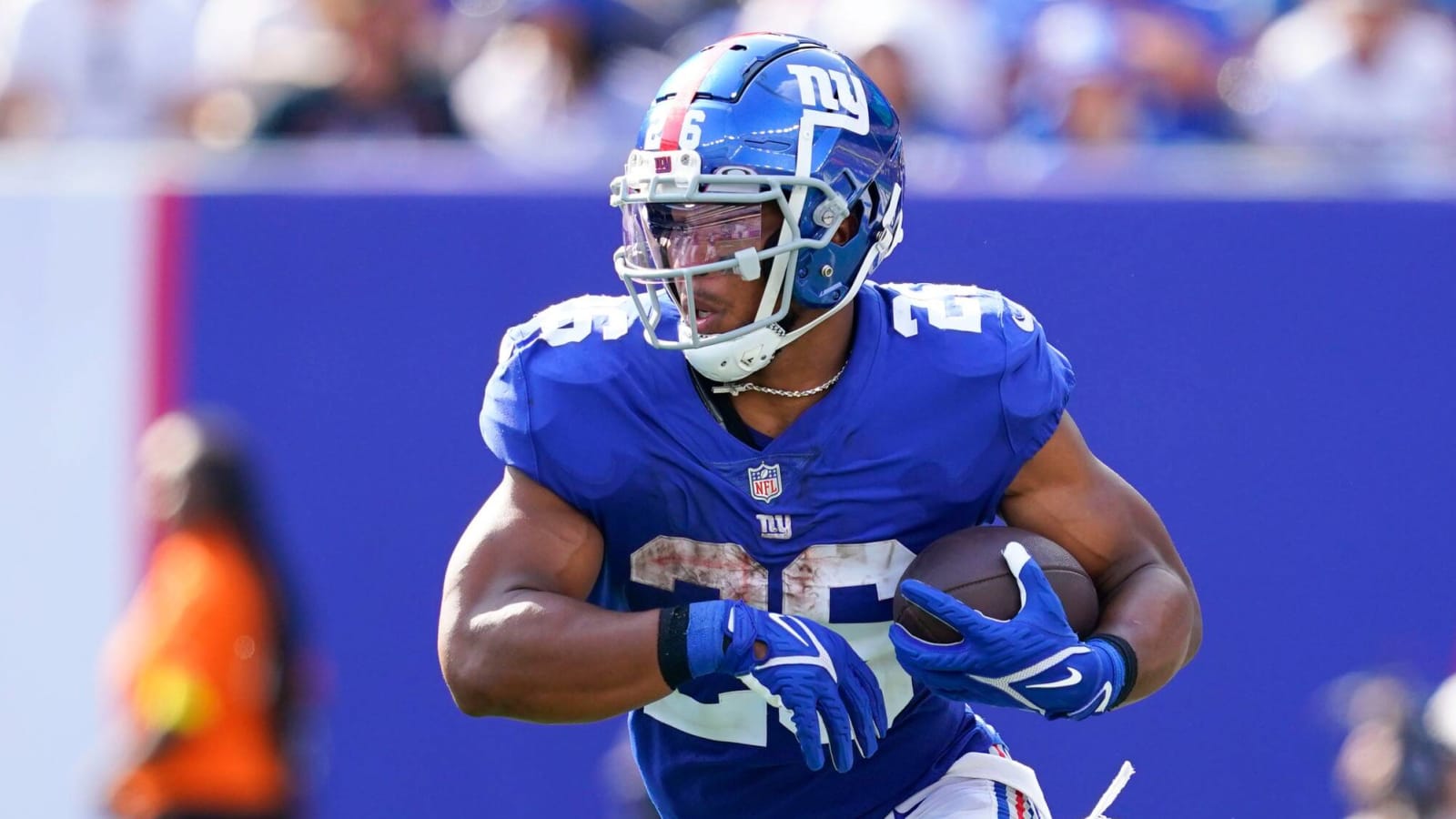 Giants' Saquon Barkley becomes first player to break 'ManningCast Curse'