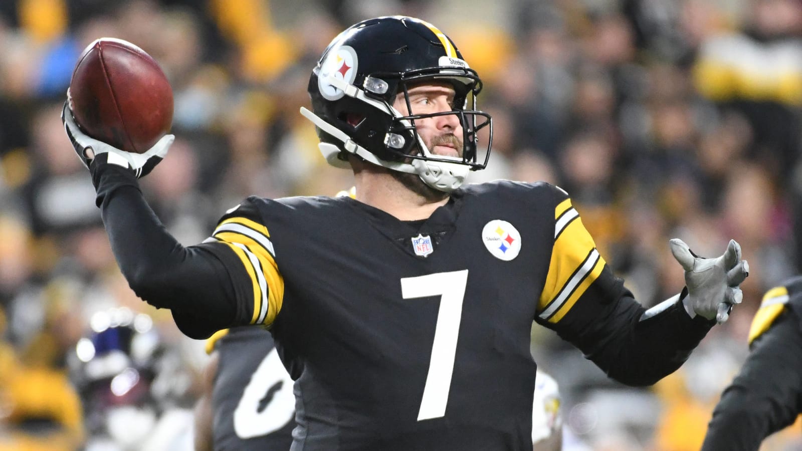 Ben Roethlisberger: Shoulder hurts more than elbow