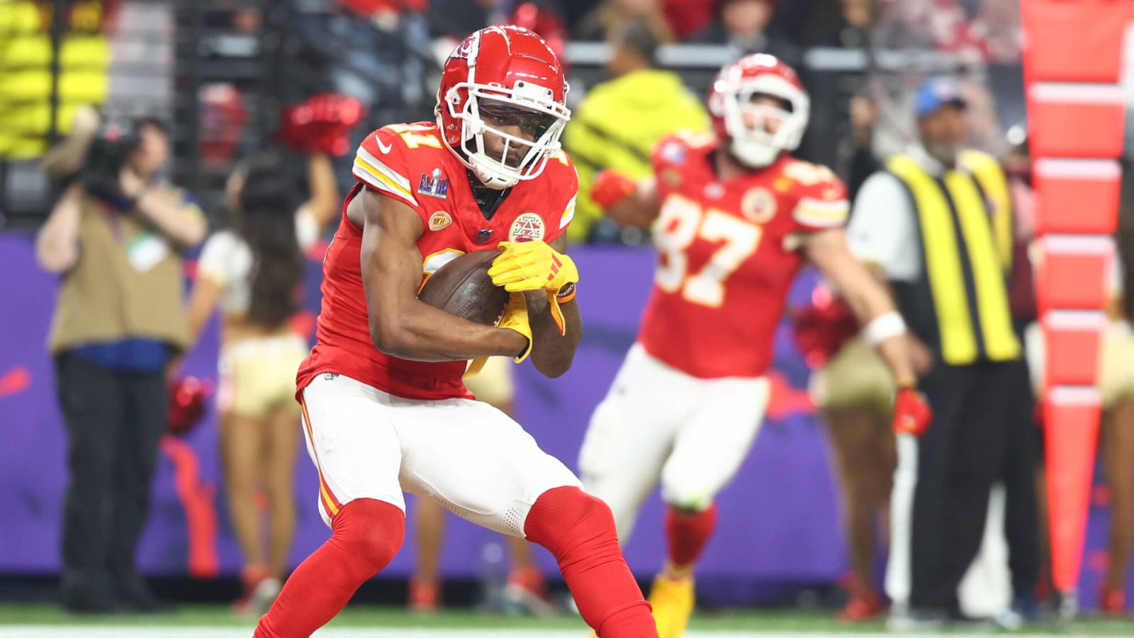Ex-Kansas City Chiefs Playmaker Could Sign With AFC West Rival