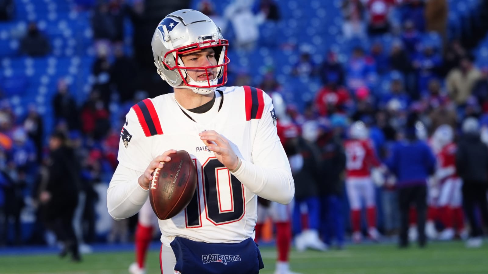 Drake Maye expands on defenses of Jerod Mayo, Patriots coaches