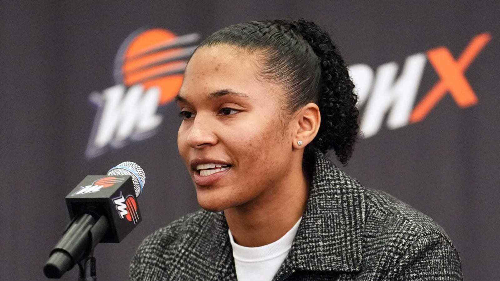 Phoenix Mercury embracing change: 'New Season, New Energy'