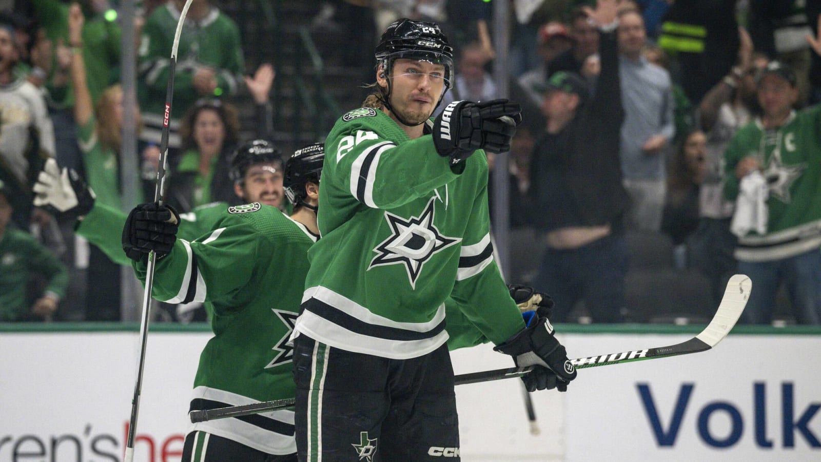 Roope Hintz Comes Up Big for Stars In Game Two Win Over Avs