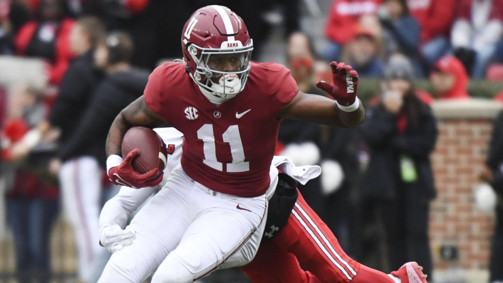 Former Alabama WR Traeshon Holden reinstated at Oregon as charges are dropped