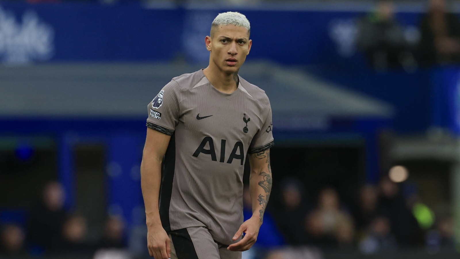 Paul Robinson is stunned by Richarlison’s goal at Everton