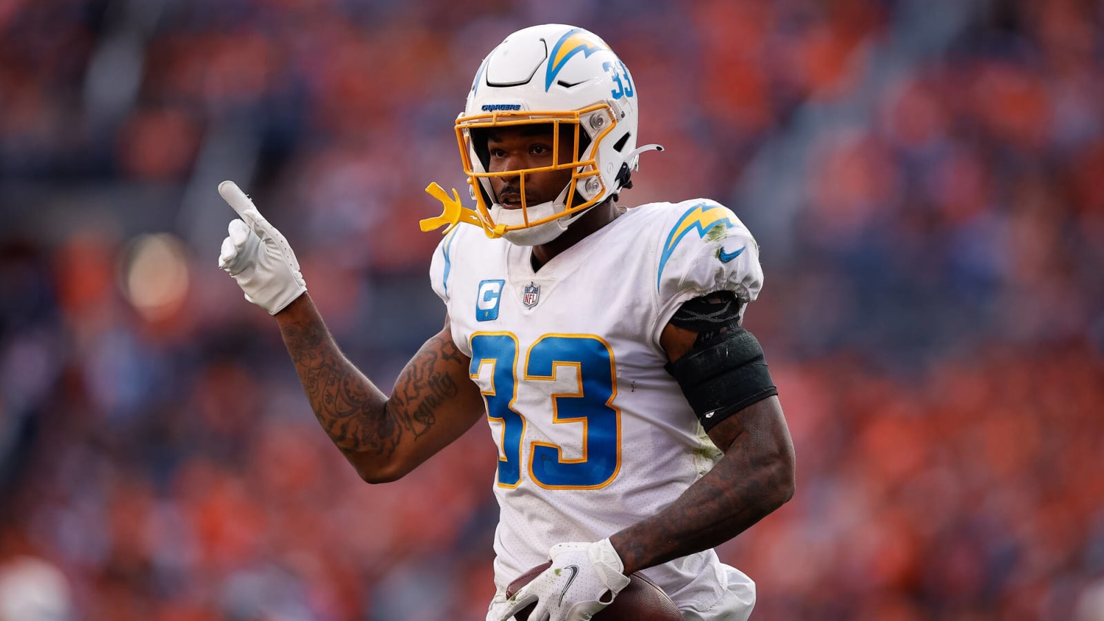 Chargers, Derwin James agree to safety-record contract