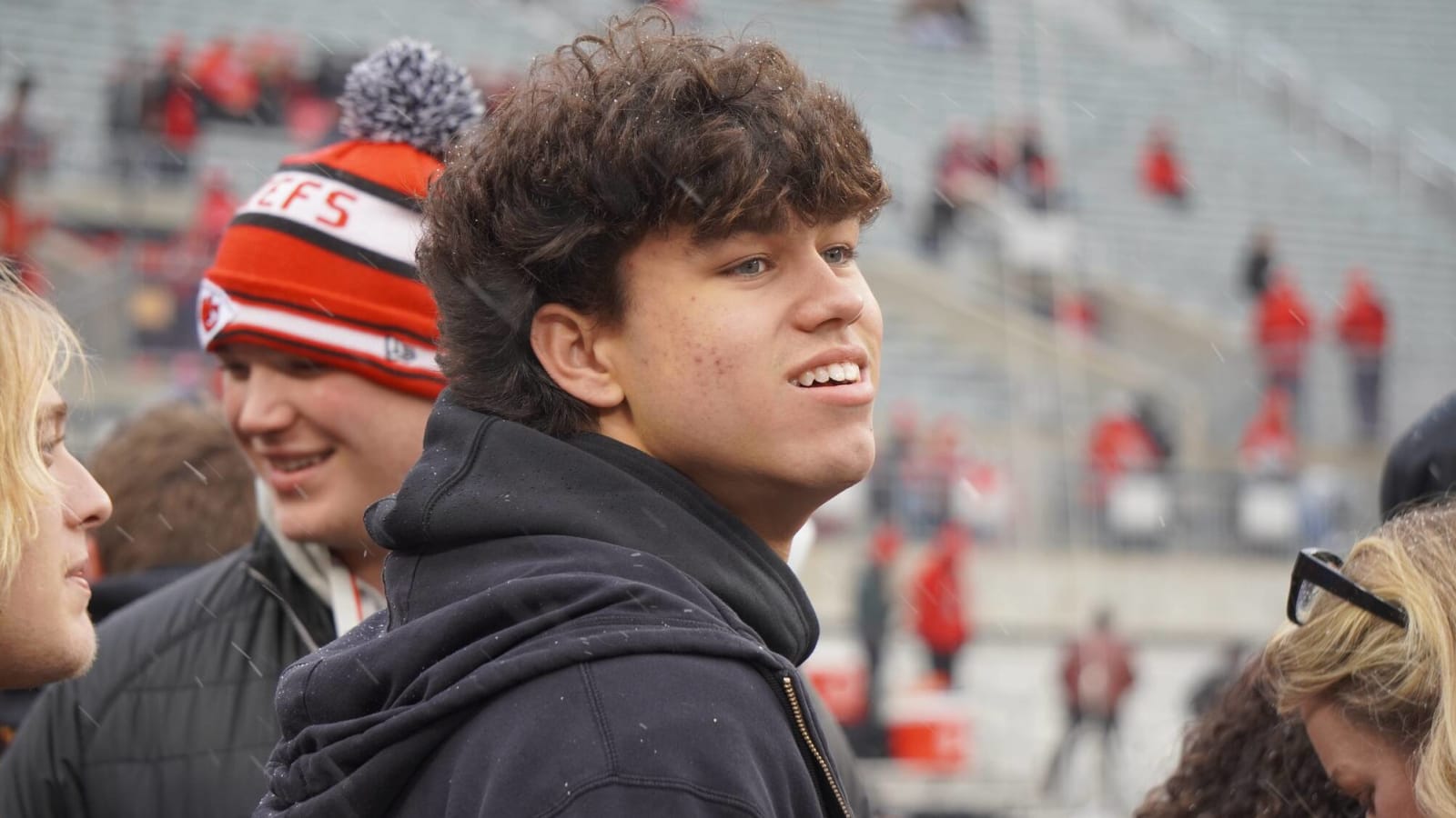 Four-star TE recruit commits to Georgia