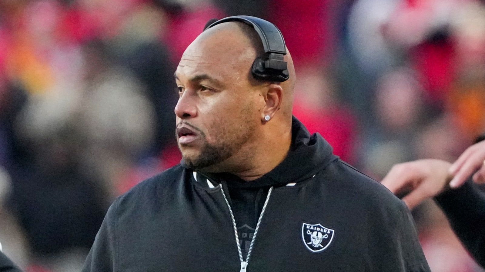 NFL fantasy football analyst positive about Raiders defense