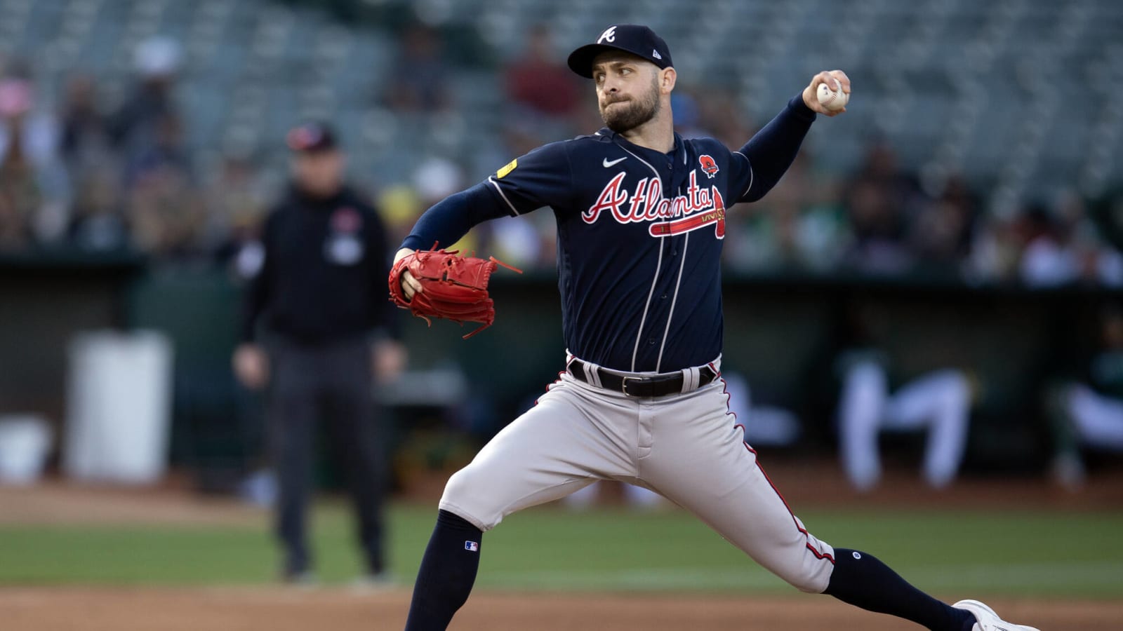 Red Sox sign former Yankees bullpen arm