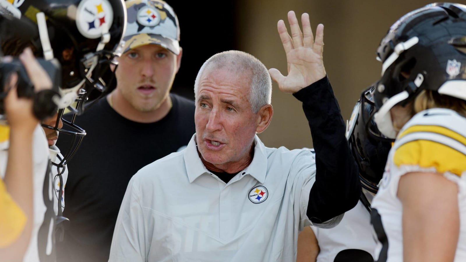 Steelers assistant details injuries he suffered in sideline collision