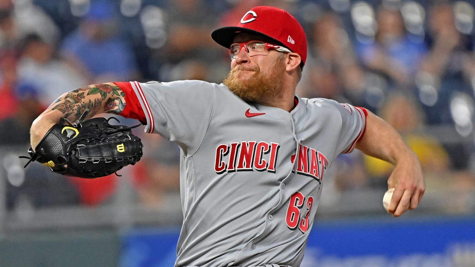 Mariners claim Sean Doolittle off waivers from Reds