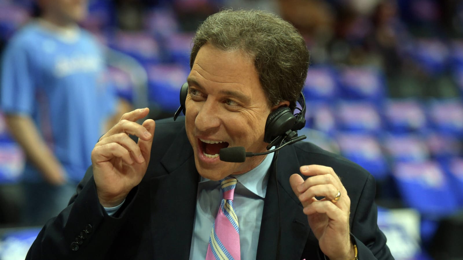 Kevin Harlan speaks out on future at TNT amid uncertainty