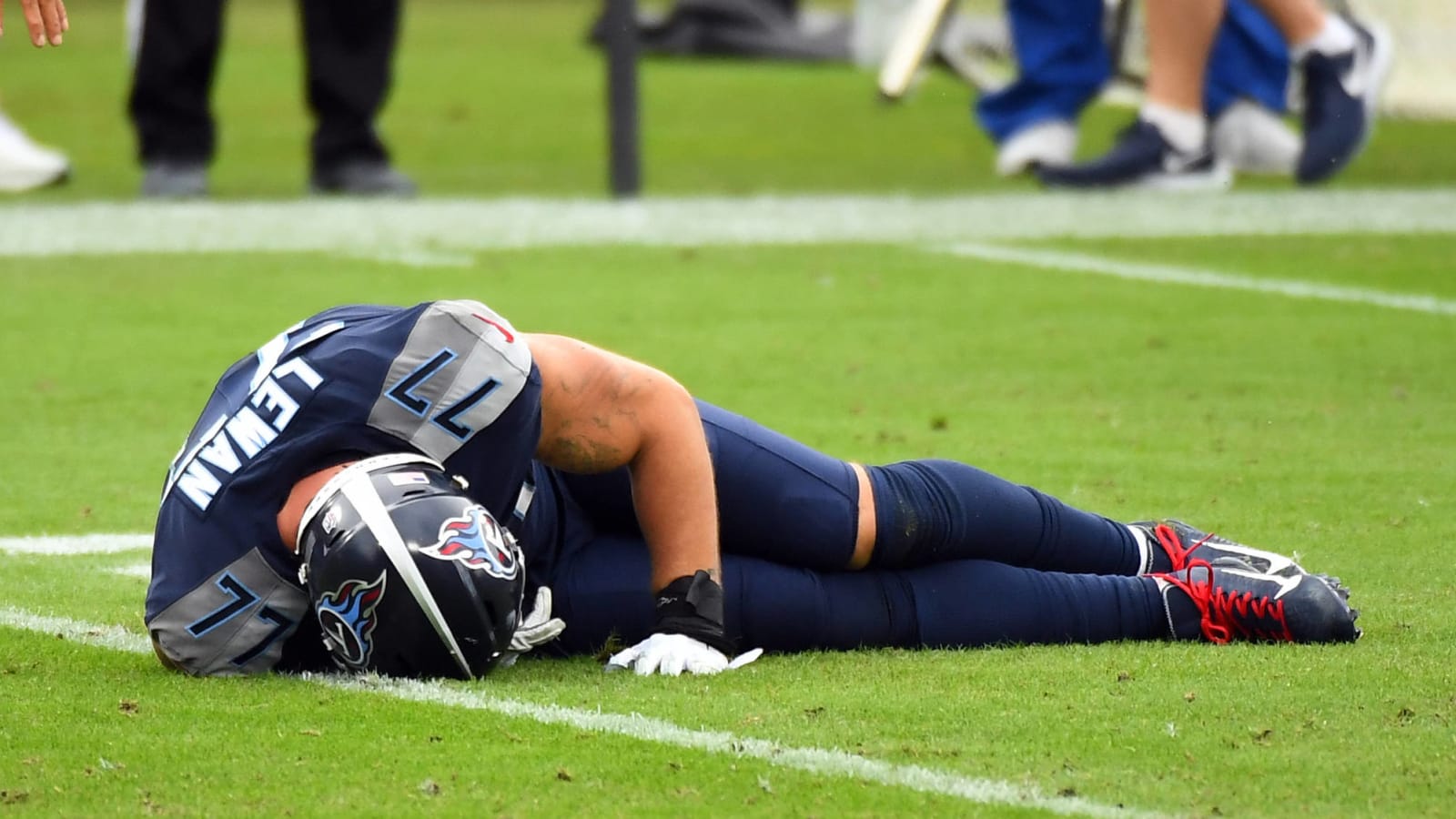 Titans' Taylor Lewan out for season with torn ACL