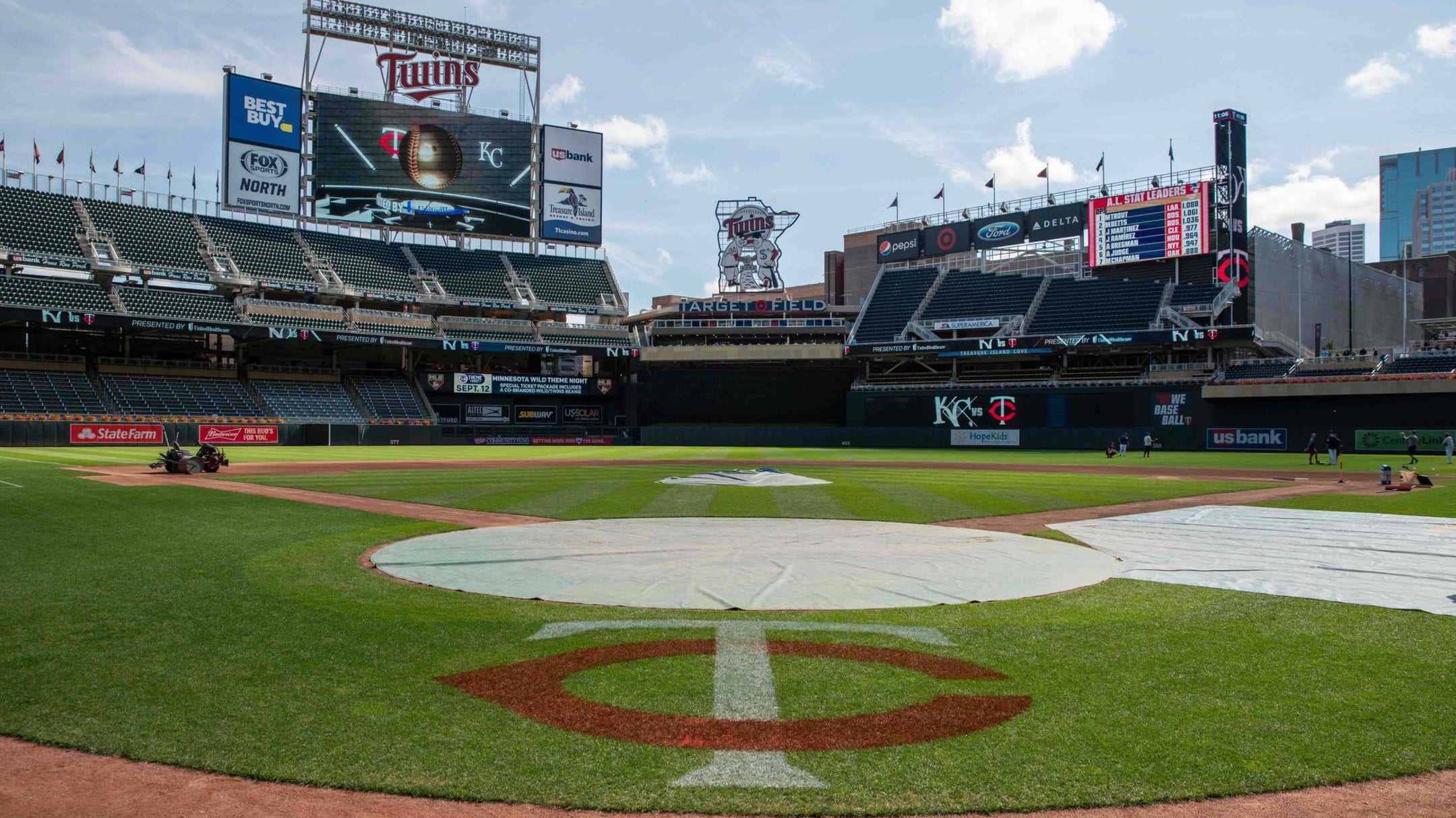 Houston Astros on X: 10,000 fans in attendance at next week's