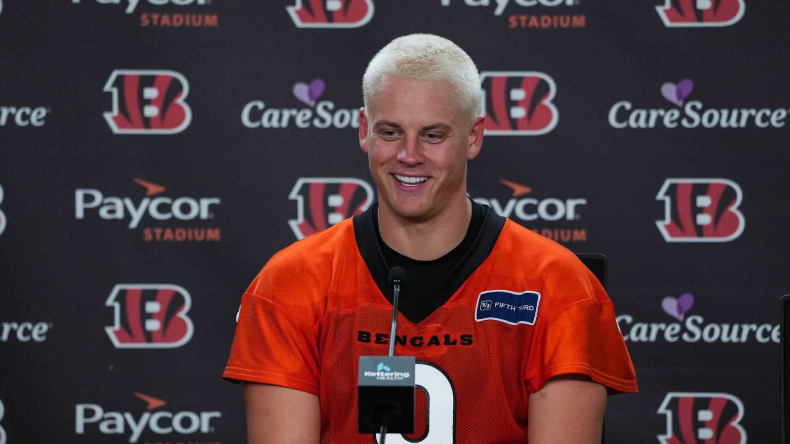 Joe Burrow&#39;s teammate was the reason why he buzzed and bleached his hair before training camp