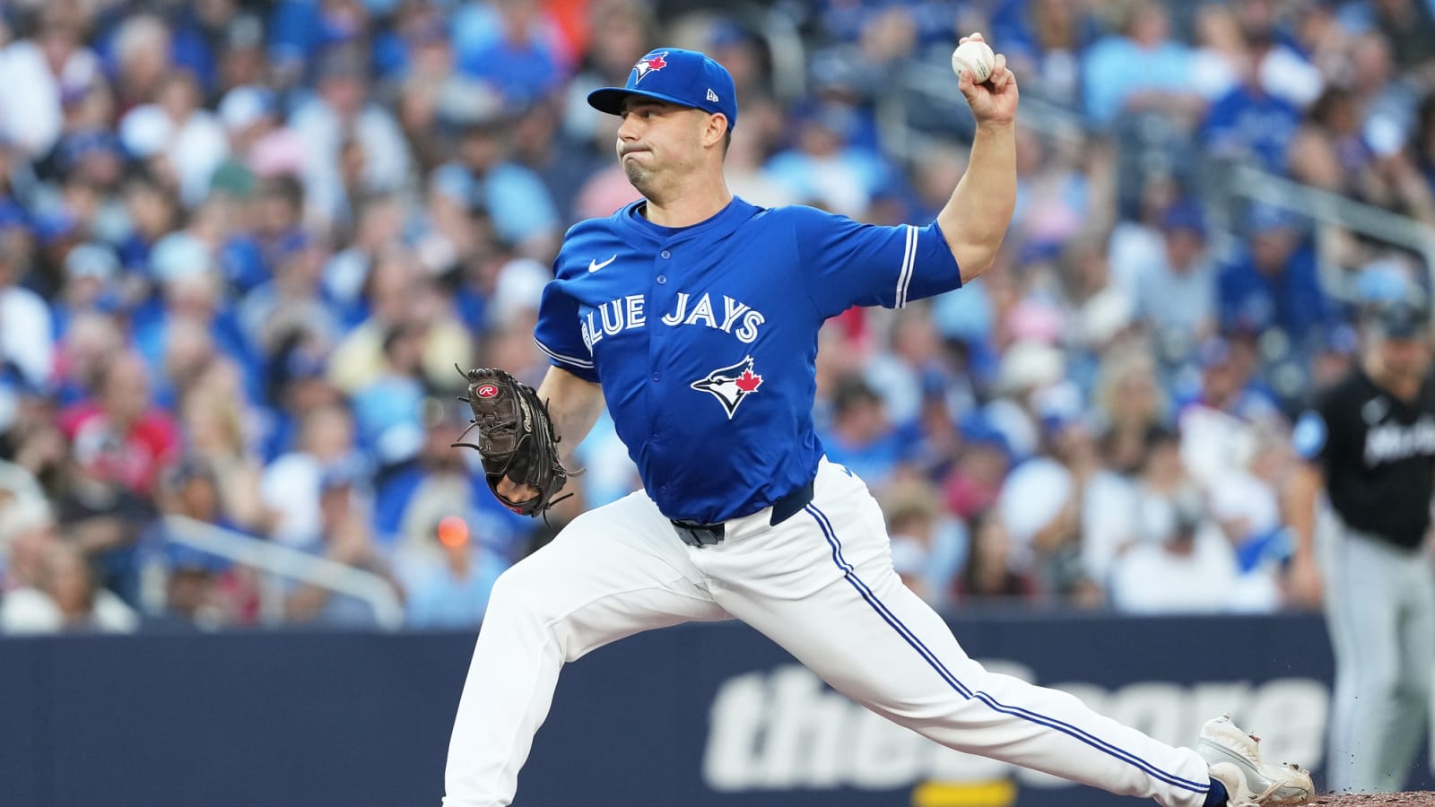 White Sox claim Brandon Eisert, designate Steven Wilson