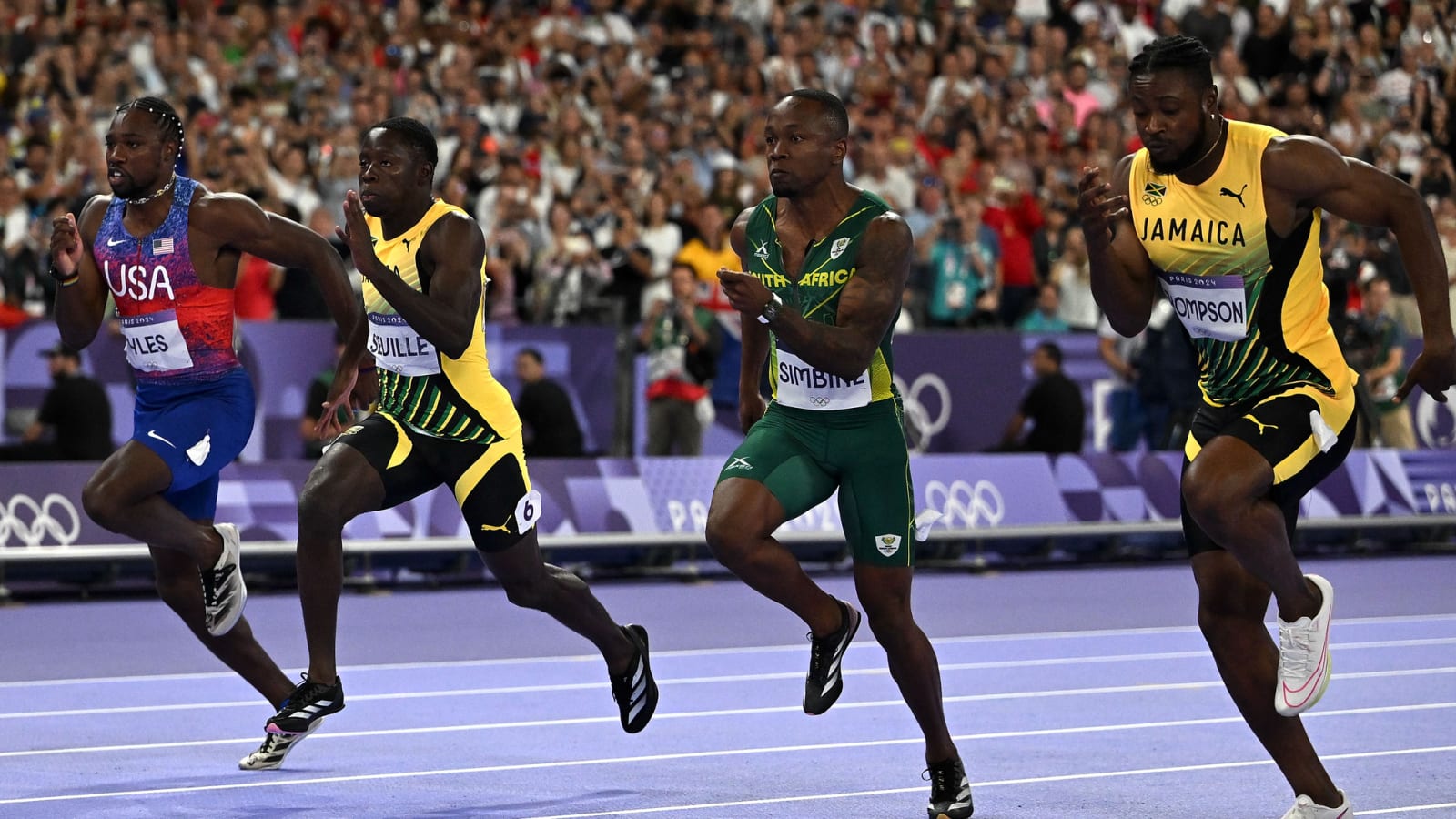 How did Noah Lyles win 100-meter final despite foot not crossing first?