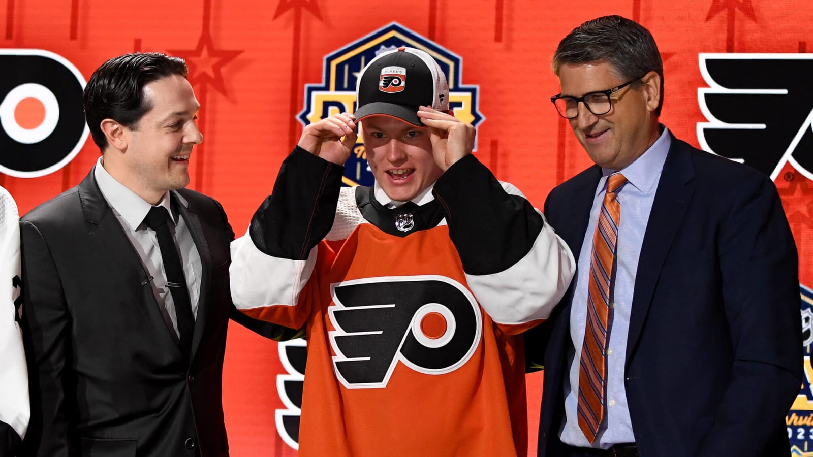 NHL Legend Ready to Coach Flyers’ Matvei Michkov: ‘I will be glad’