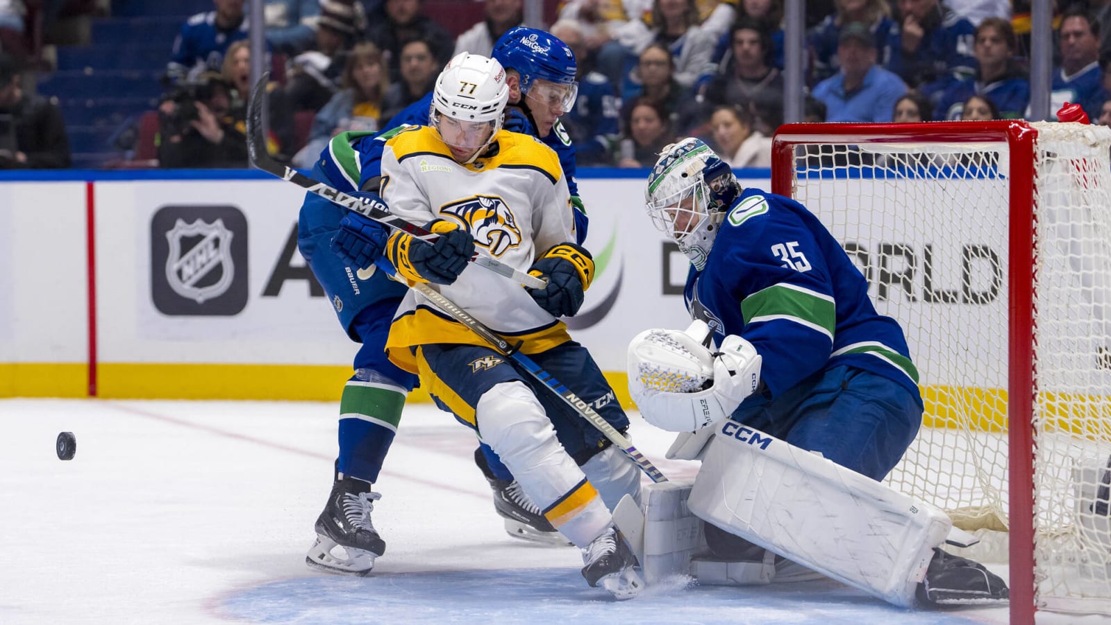 Vancouver Canucks Receive Massive Injury Update On Goaltender