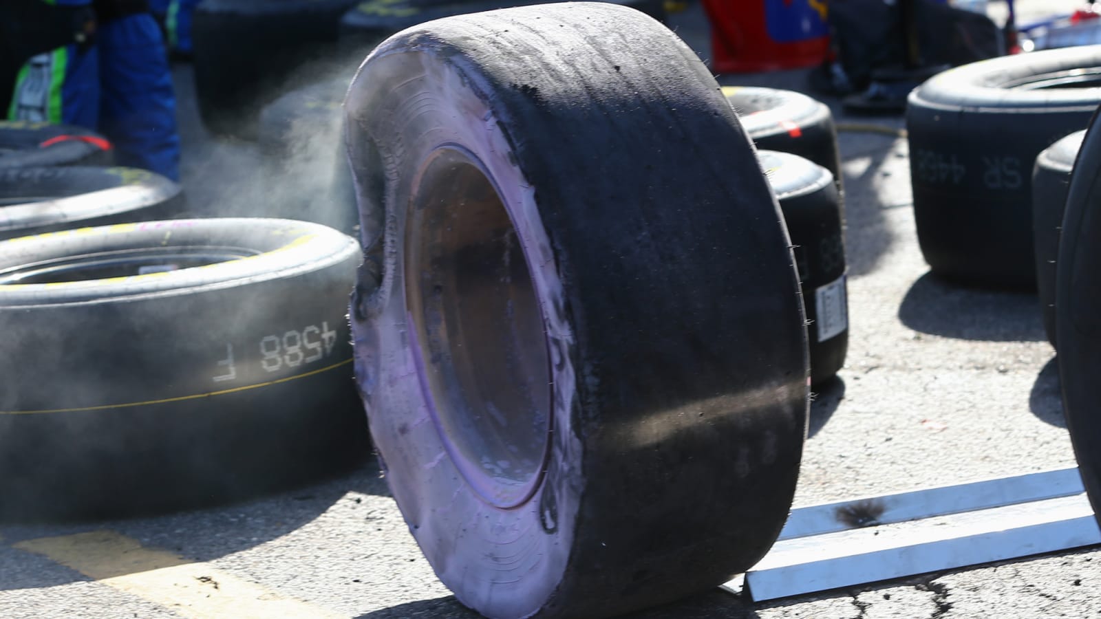 Highly touted prospect Corey Day wrecks out of ARCA debut at Salem