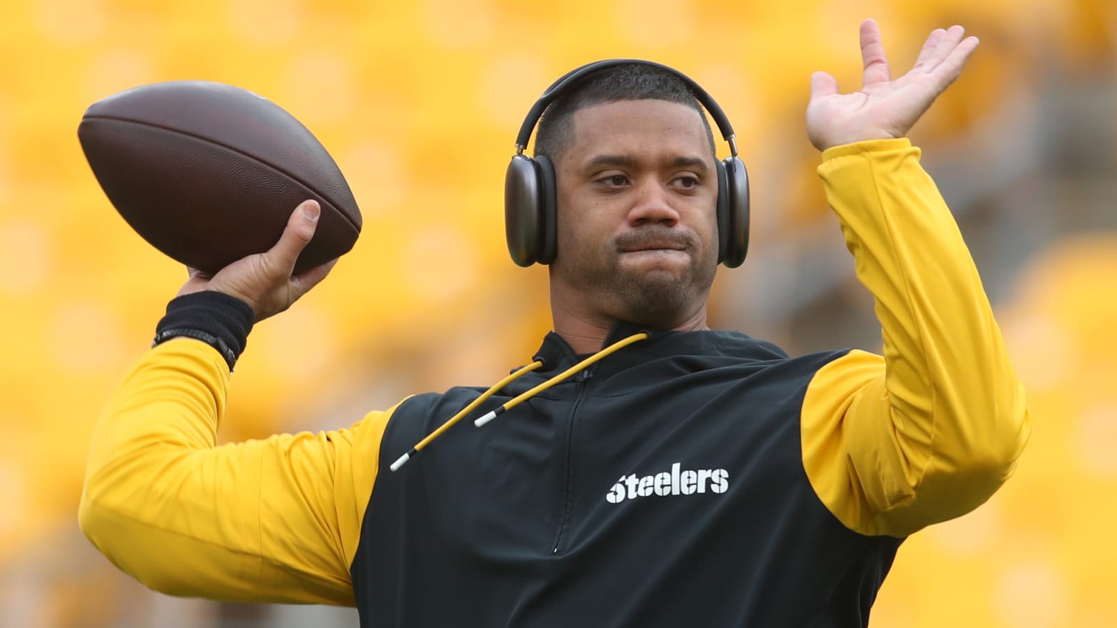 Why Wilson probably won't sign with a team before Rodgers does