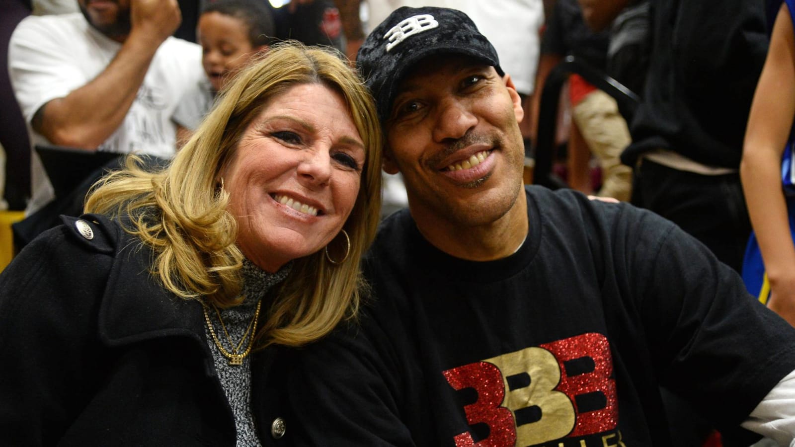 LaVar Ball re-emerges on brink of LaMelo's draft night