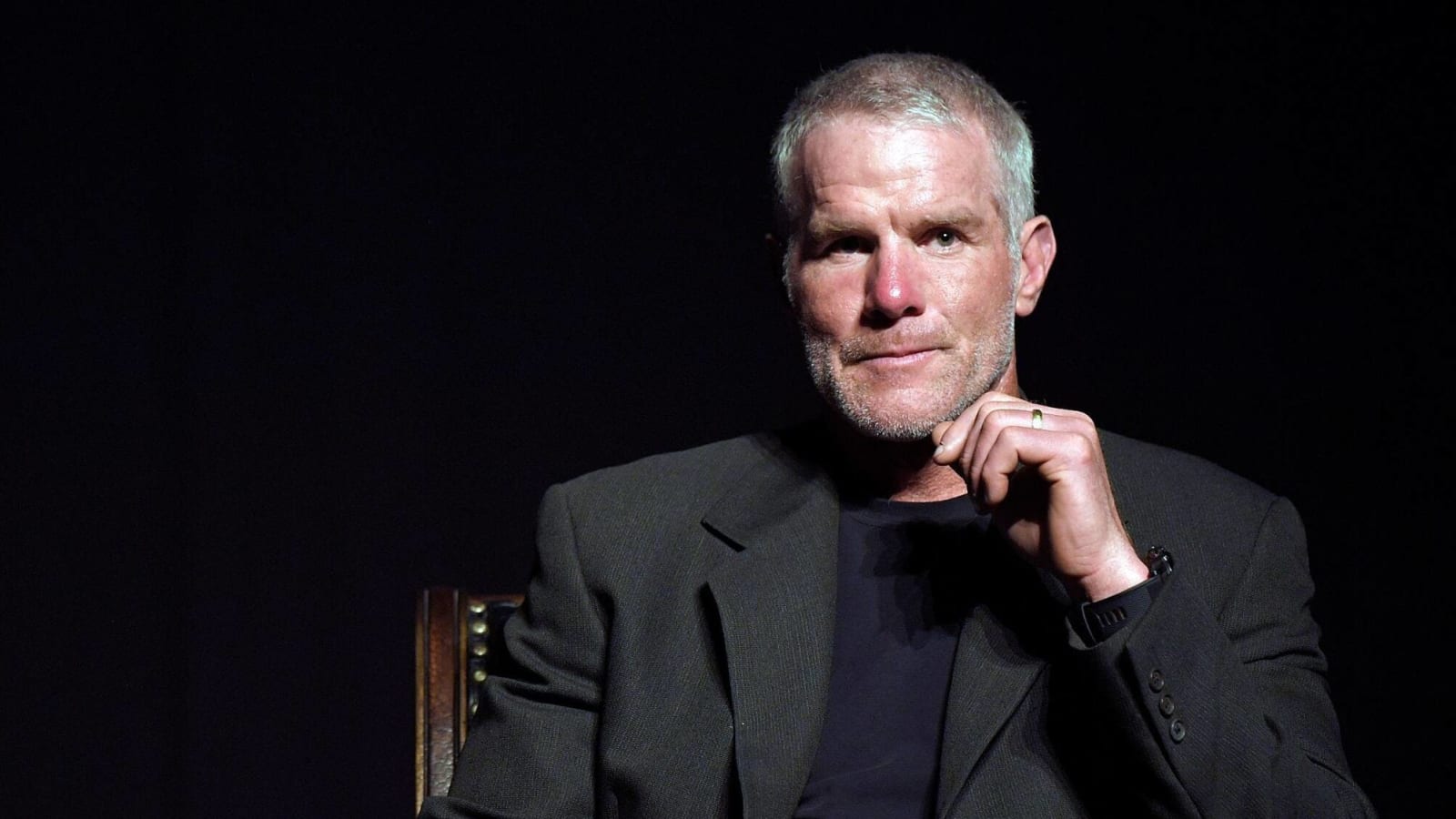 Report: ESPN Milwaukee suspends Brett Favre's weekly radio segment