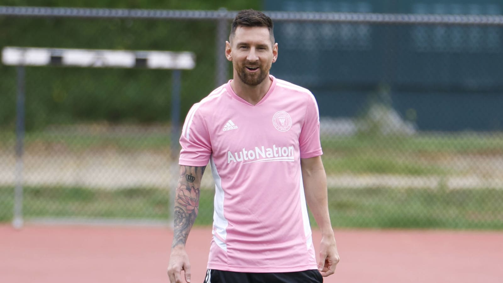 Soccer superstar Lionel Messi and Beyoncé to Grace L.A. Yardbarker