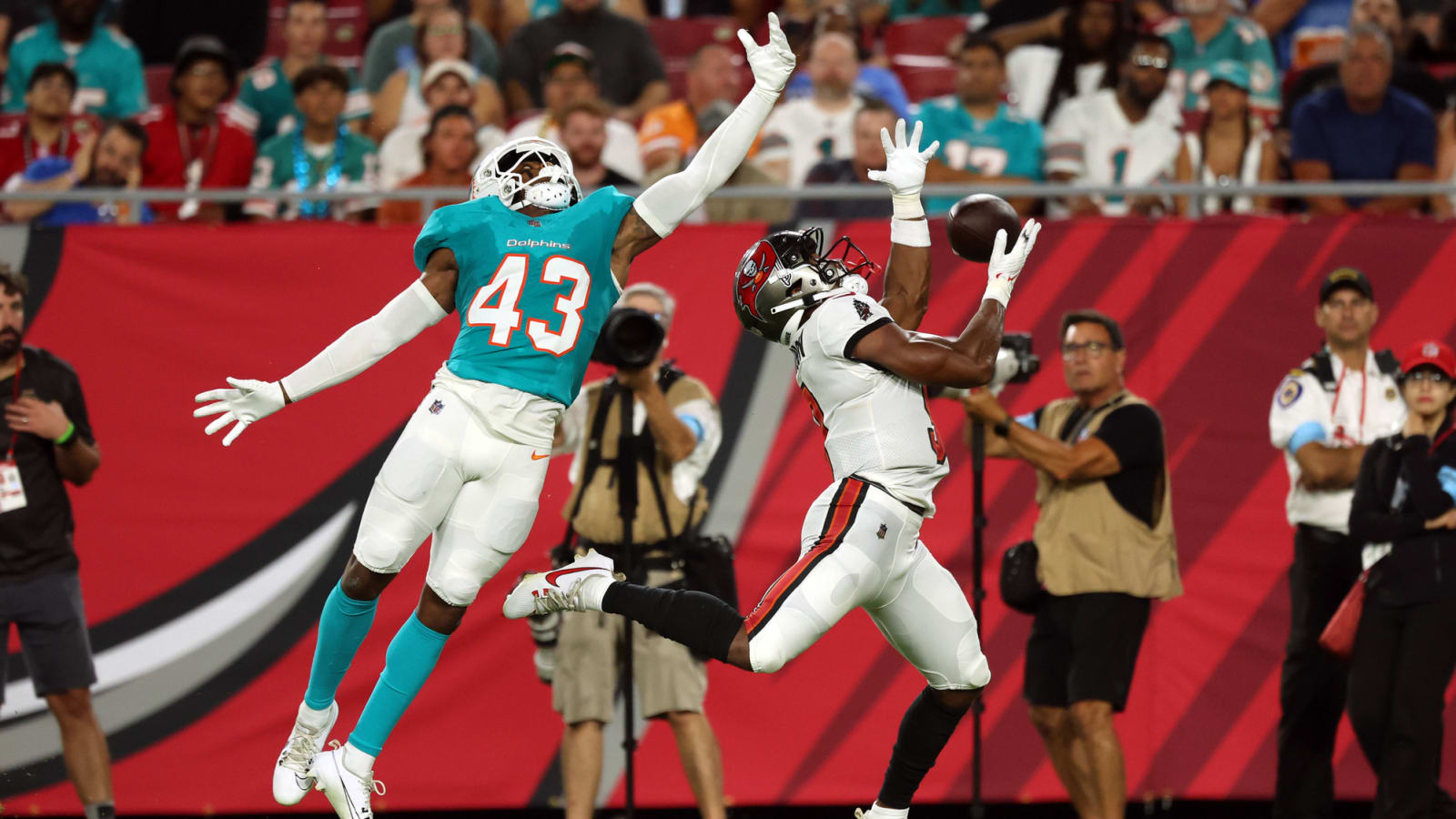 Miami Dolphins Cut Handful of Players Prior to NFL Cutdown Deadline