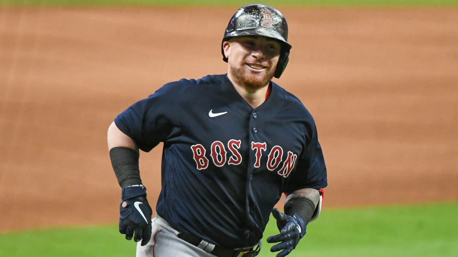 Report: Angels interested in Christian Vazquez