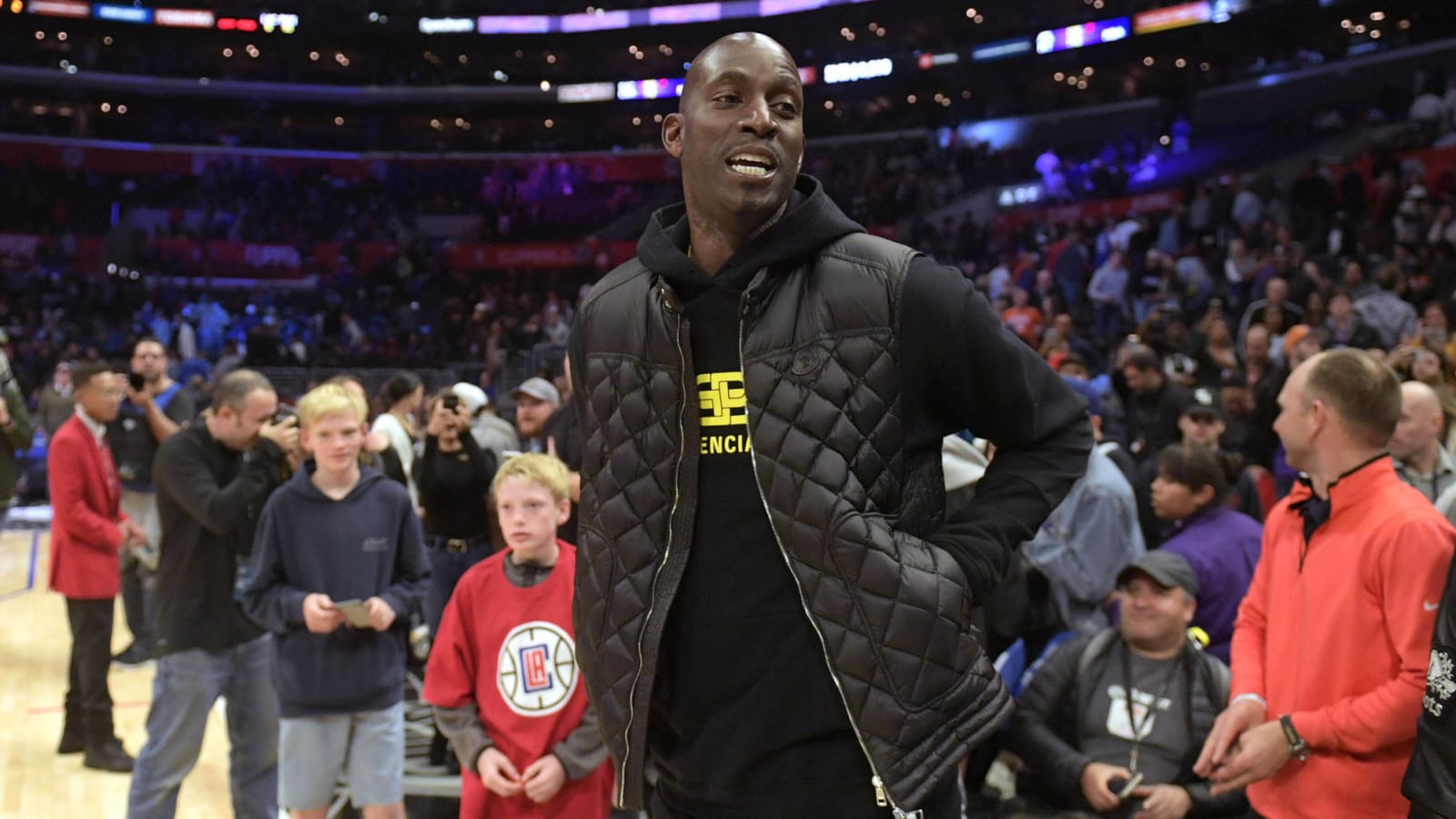 Wolves owner Glen Taylor trying to make peace with Kevin Garnett?