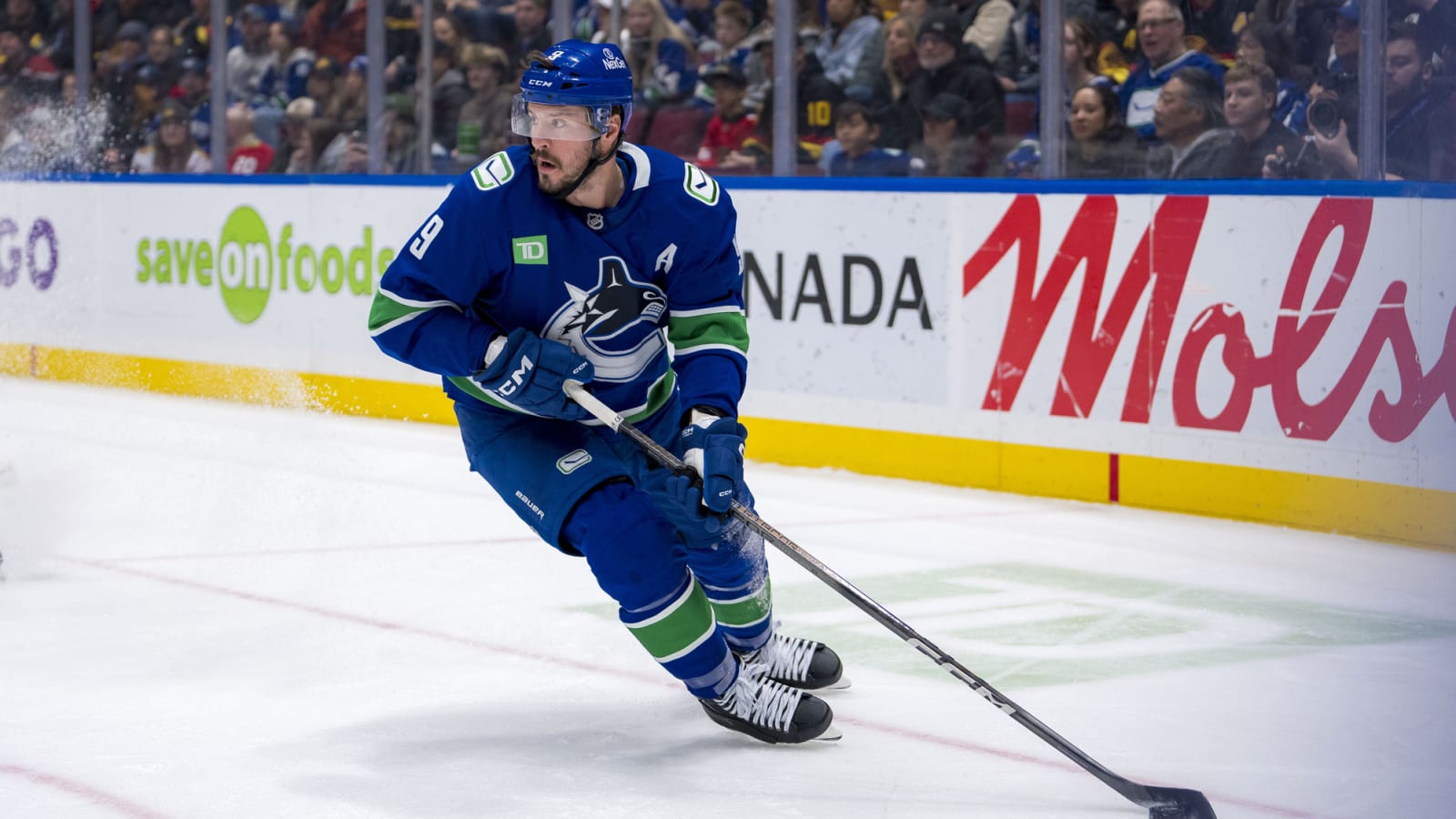Thousands of WWE Fans Surprise Vancouver Canucks&#39; J.T. Miller with Incredible Gesture