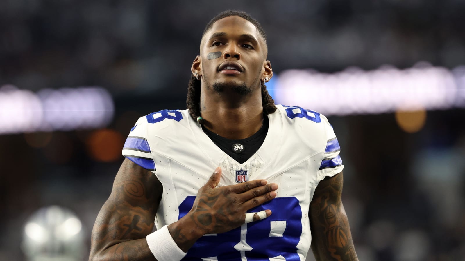 Eagles CB has hilarious contract advice for Cowboys' CeeDee Lamb